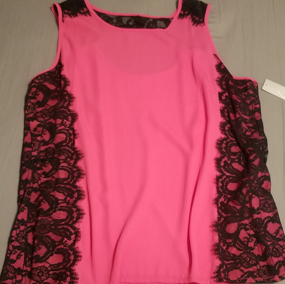 Lane Bryant. Women's Plus Size. Sleeveless Hot Pink Blouse w/ Black Lace Trim.